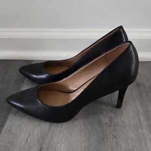 Calvin Klein Women's KAMARA Leather Pump Heels Black Snakeskin Print Size 8